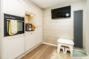 Photo 17- click for photo gallery